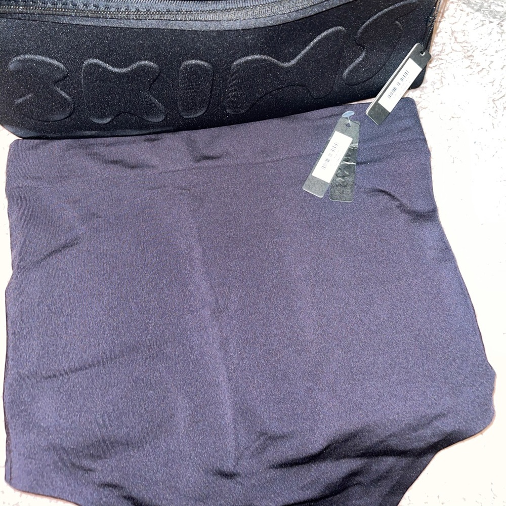 Skims body shaper thong panties & case